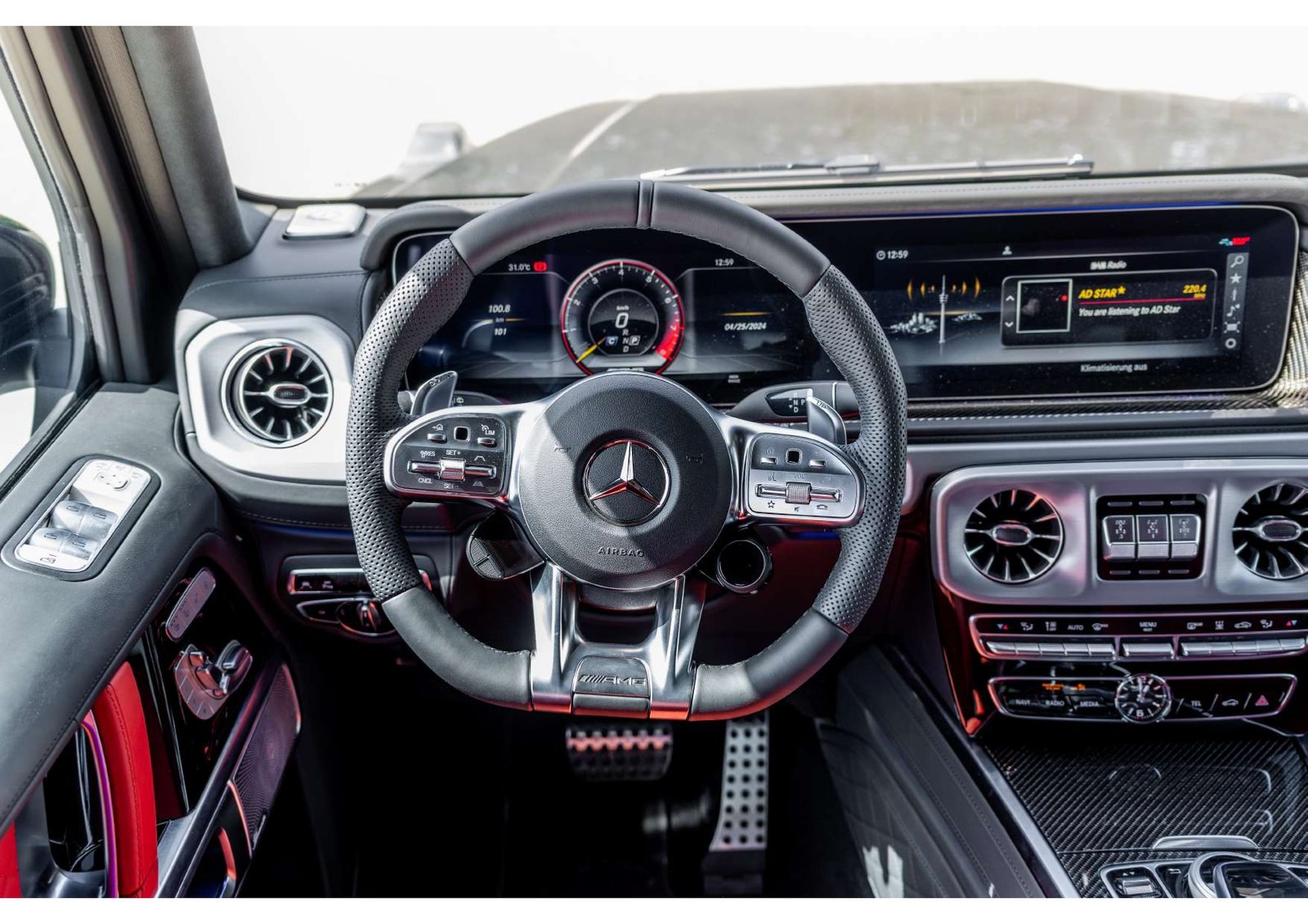 G63-2024-black-shiny_page-0006