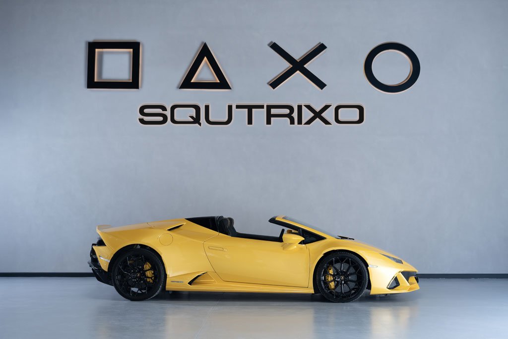 Lamborghini-Huracan-Evo-Spyder-Side